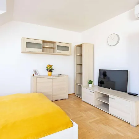 Ultra - Comfy -sunny 公寓 布达佩斯